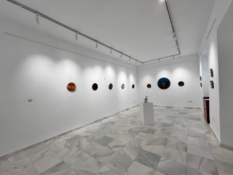 Instalación Exposición: Pasos Hacia Lo Inefable